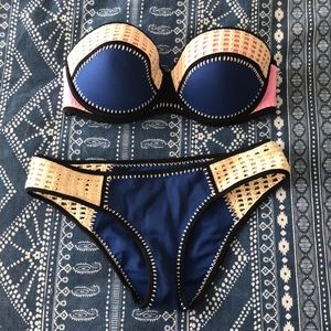 Victoria’s Secret bikini